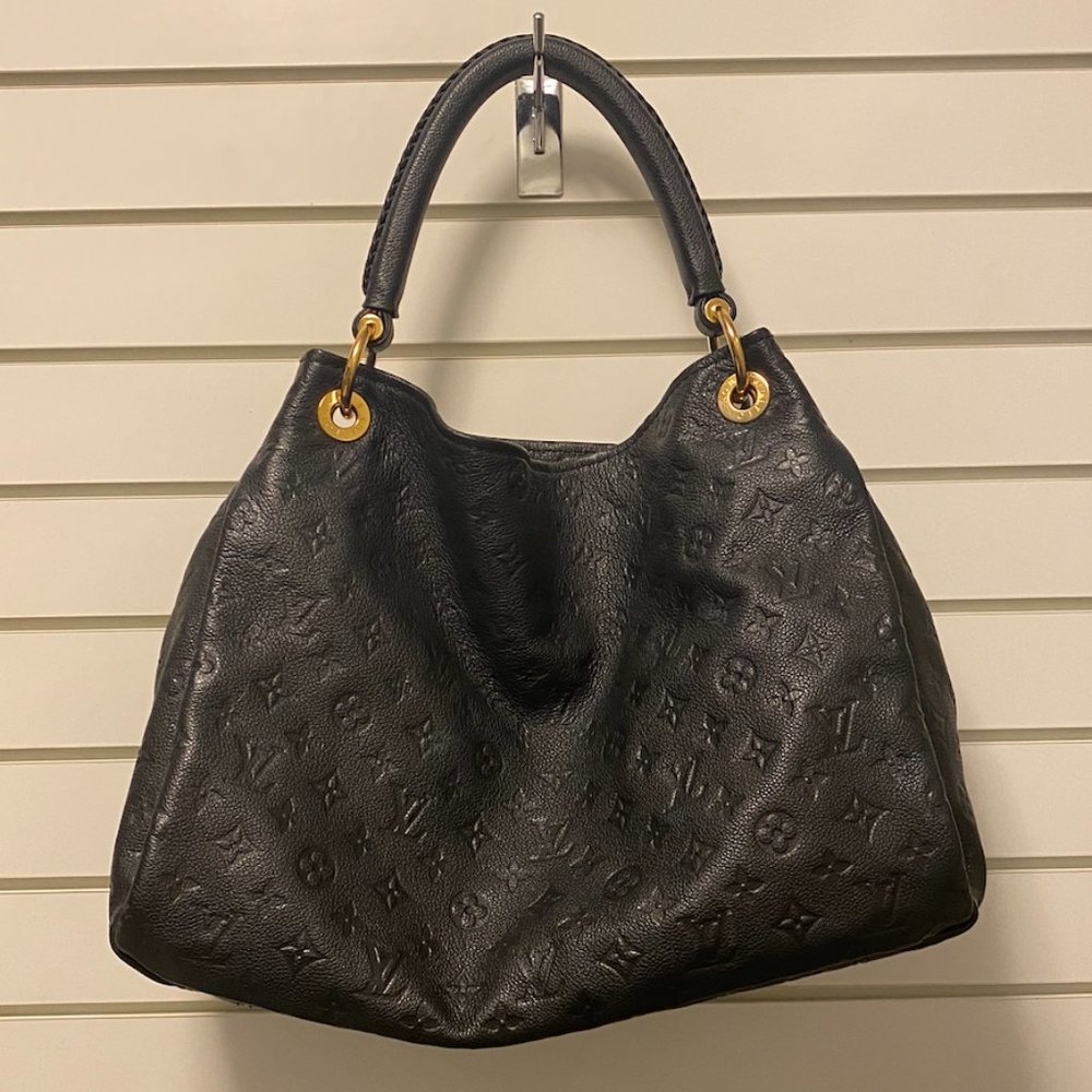 Louis Vuitton Leather Handbag